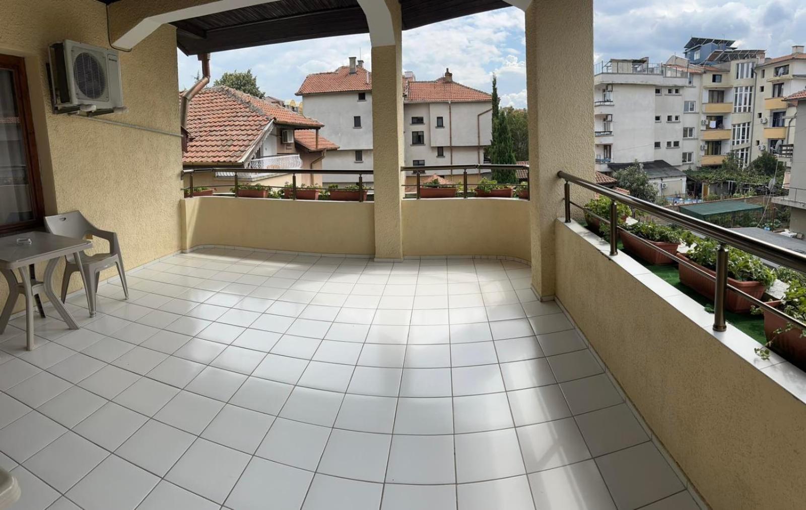 Paradise Tsjernomorets Rom bilde